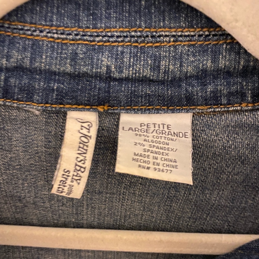 Jean Jacket - Picture 3 of 3